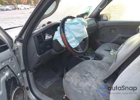 2004 Toyota Tacoma Prerunner из США, поврежденный, VIN 5TENM92N24Z436376